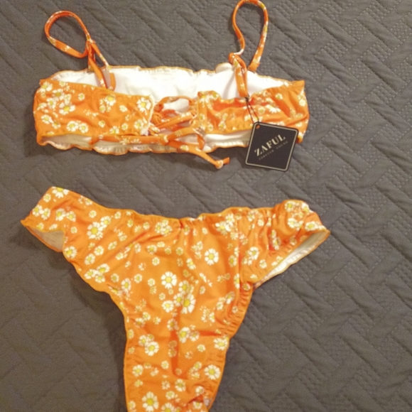 Bathing suit - Picture 5 of 5